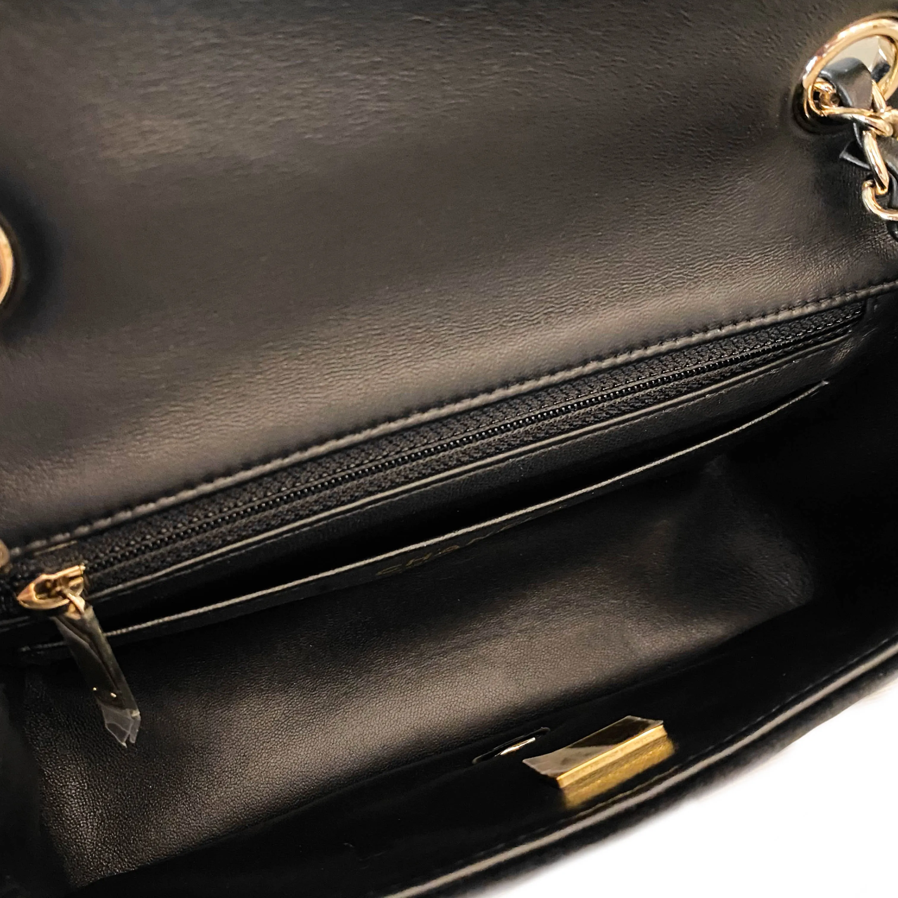 21A Pearl Strass CC Velvet Mini Flap Bag