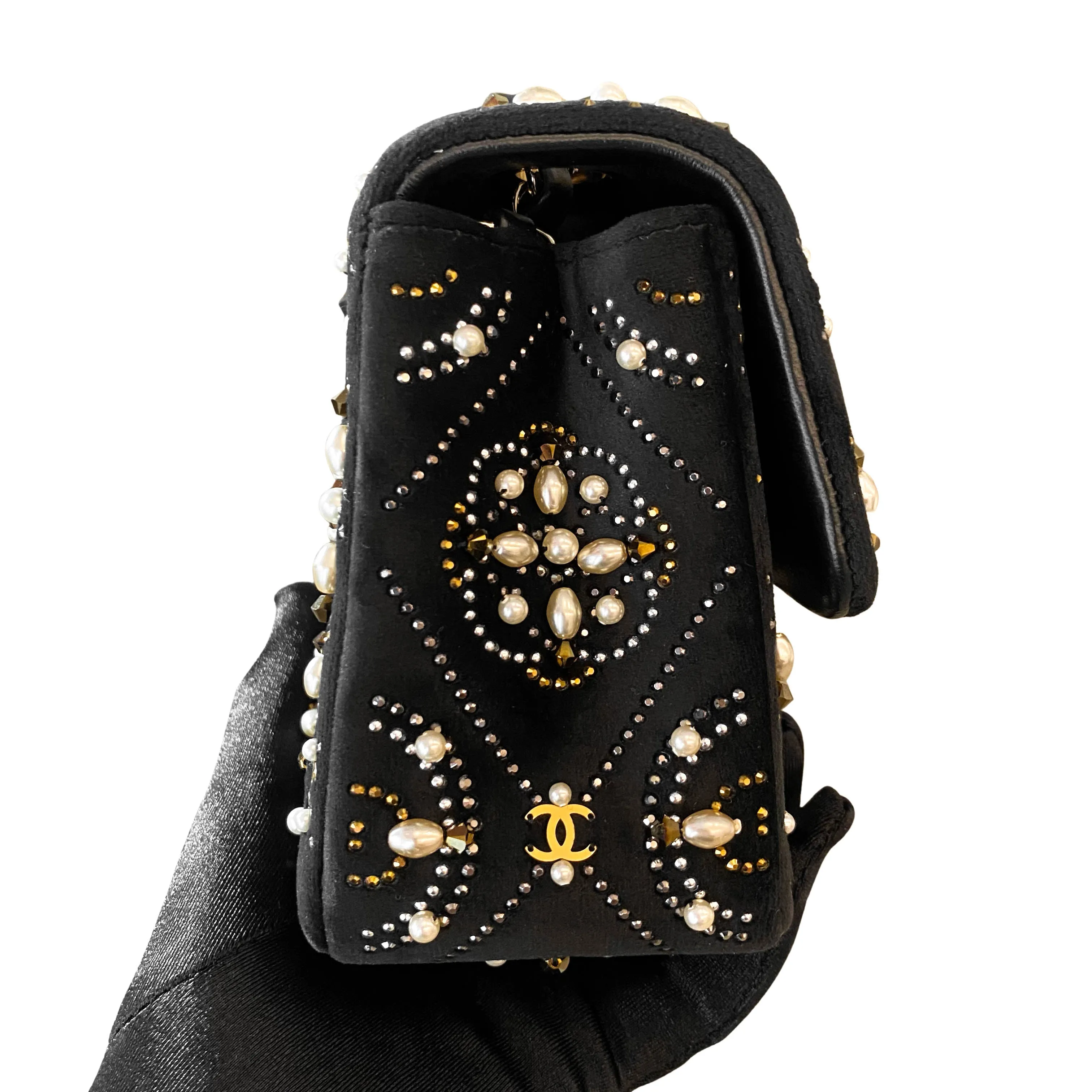 21A Pearl Strass CC Velvet Mini Flap Bag
