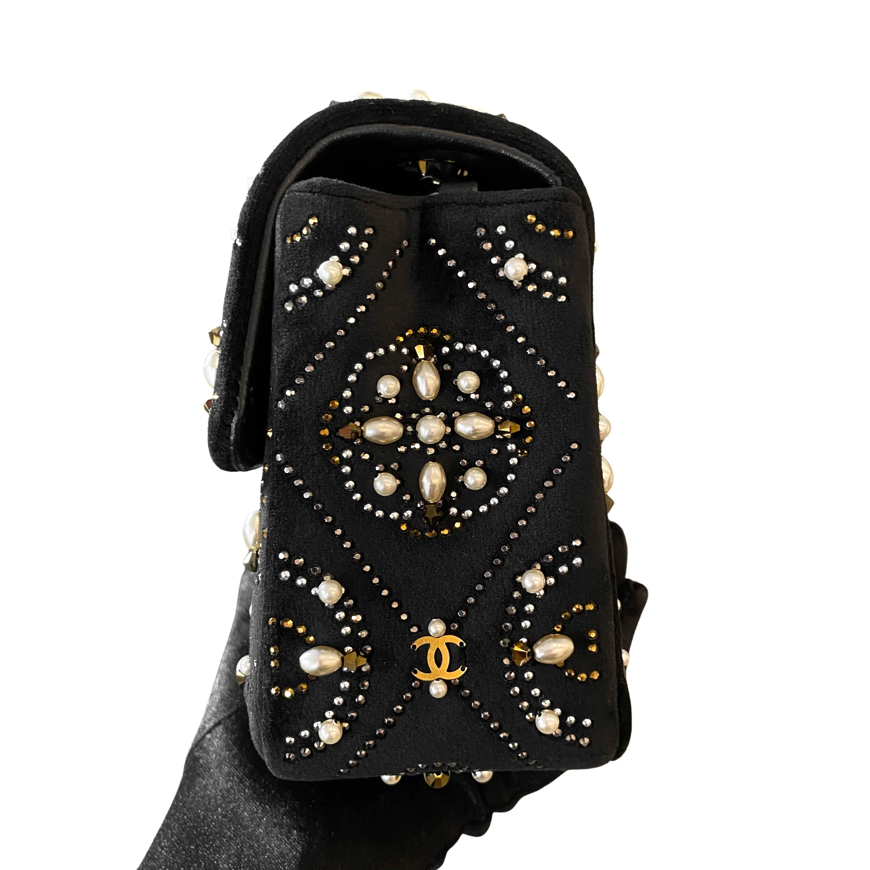 21A Pearl Strass CC Velvet Mini Flap Bag