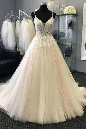 Anneprom A-Line Straps Ivory Tulle Wedding Dress With Appliques Beading APW0178