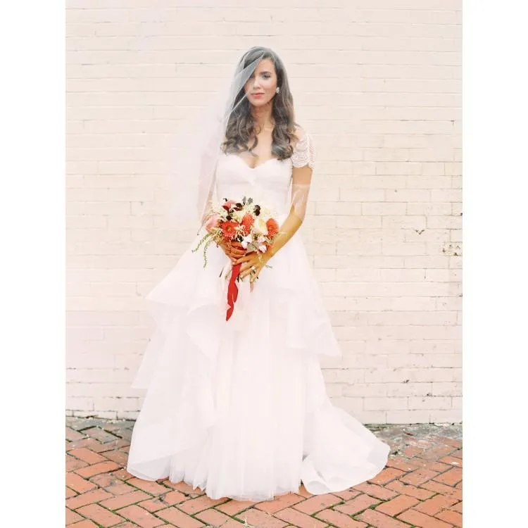 Anneprom A-line White Beach Wedding Dress Straps Short Sleeve Floor Length Cheap Beading Wedding Dress APW0372