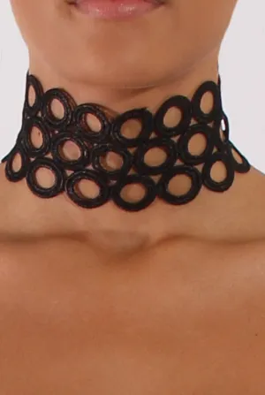 Black Wide Circle Crochet Choker - Corazon
