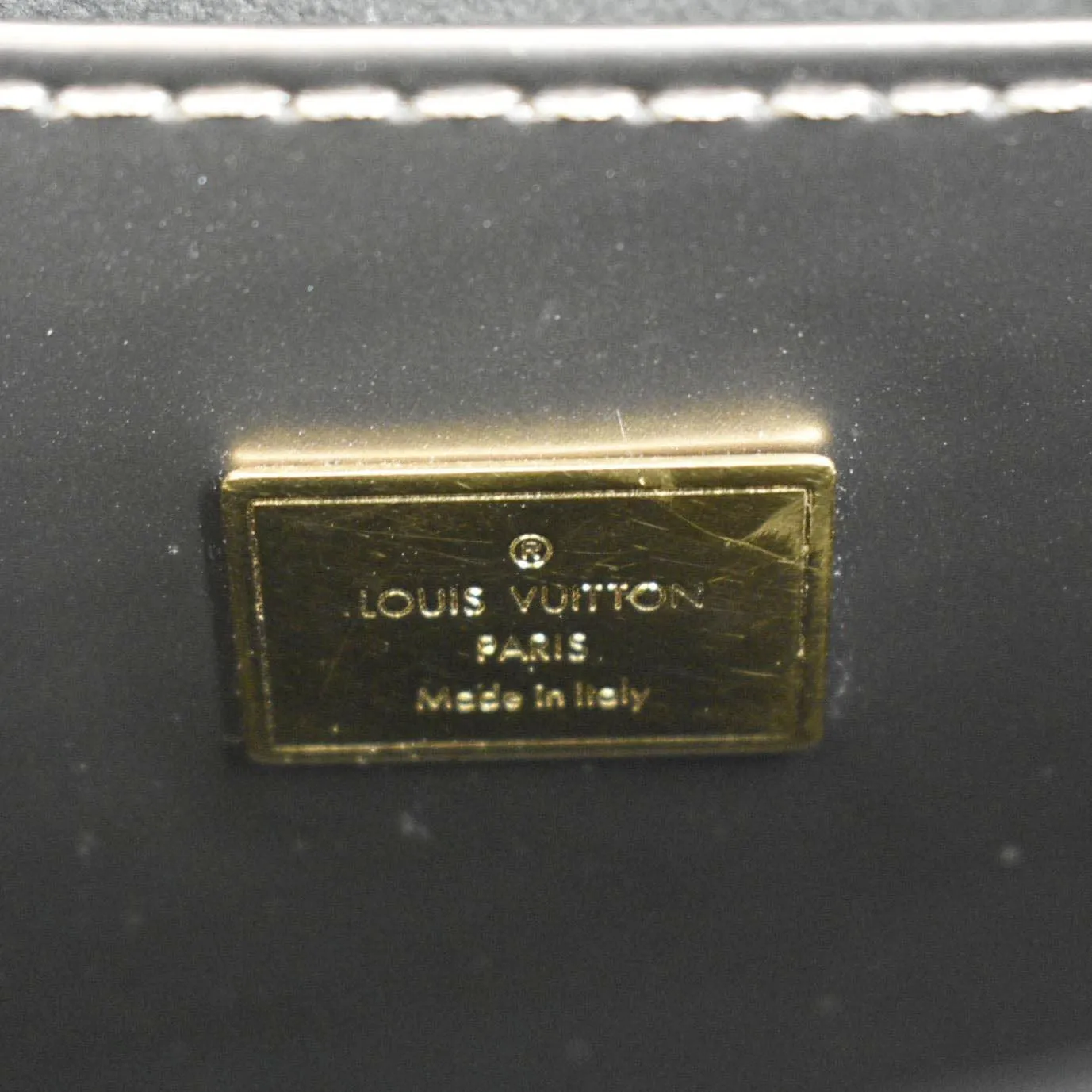 LOUIS VUITTON Spring Street NM Monogram Vernis Crossbody Bag Light Purple