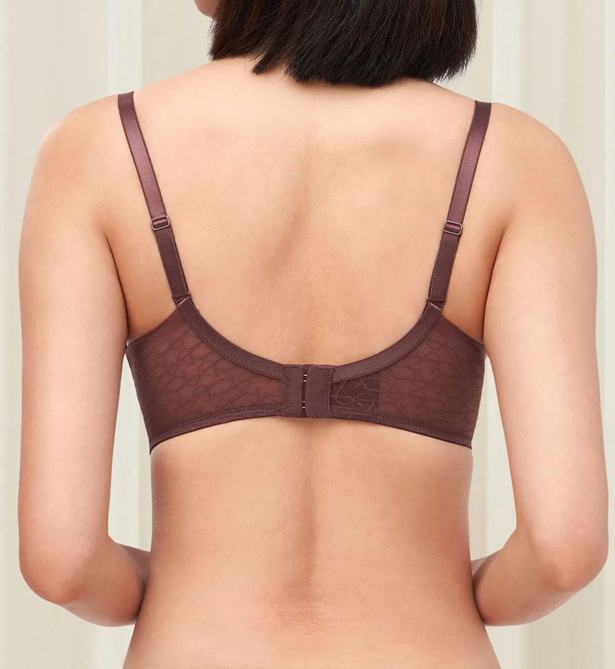 SIGNATURE SHEER NON WIRED PUSH UP DEEP V BRA
